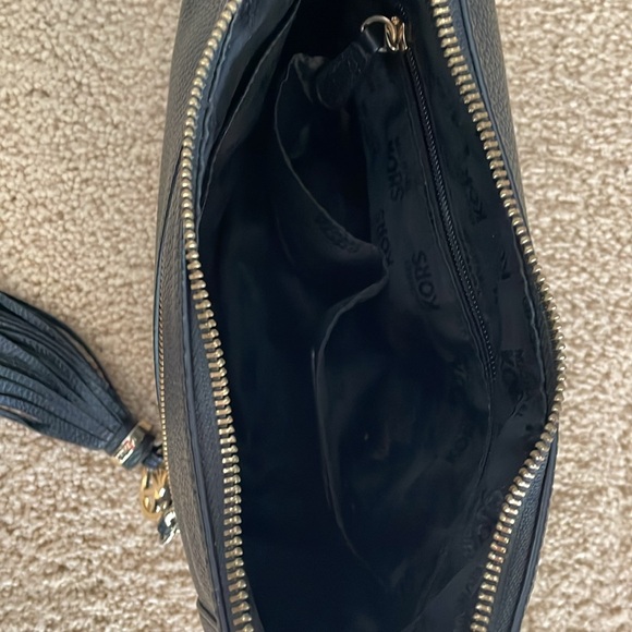 Michael Kors Black Leather Shoulder Bag - Picture 13 of 16